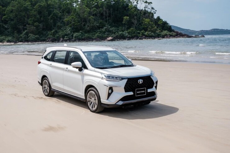 Mitsubishi Xpander giảm giá sâu: có đáng chọn hơn Veloz Cross?