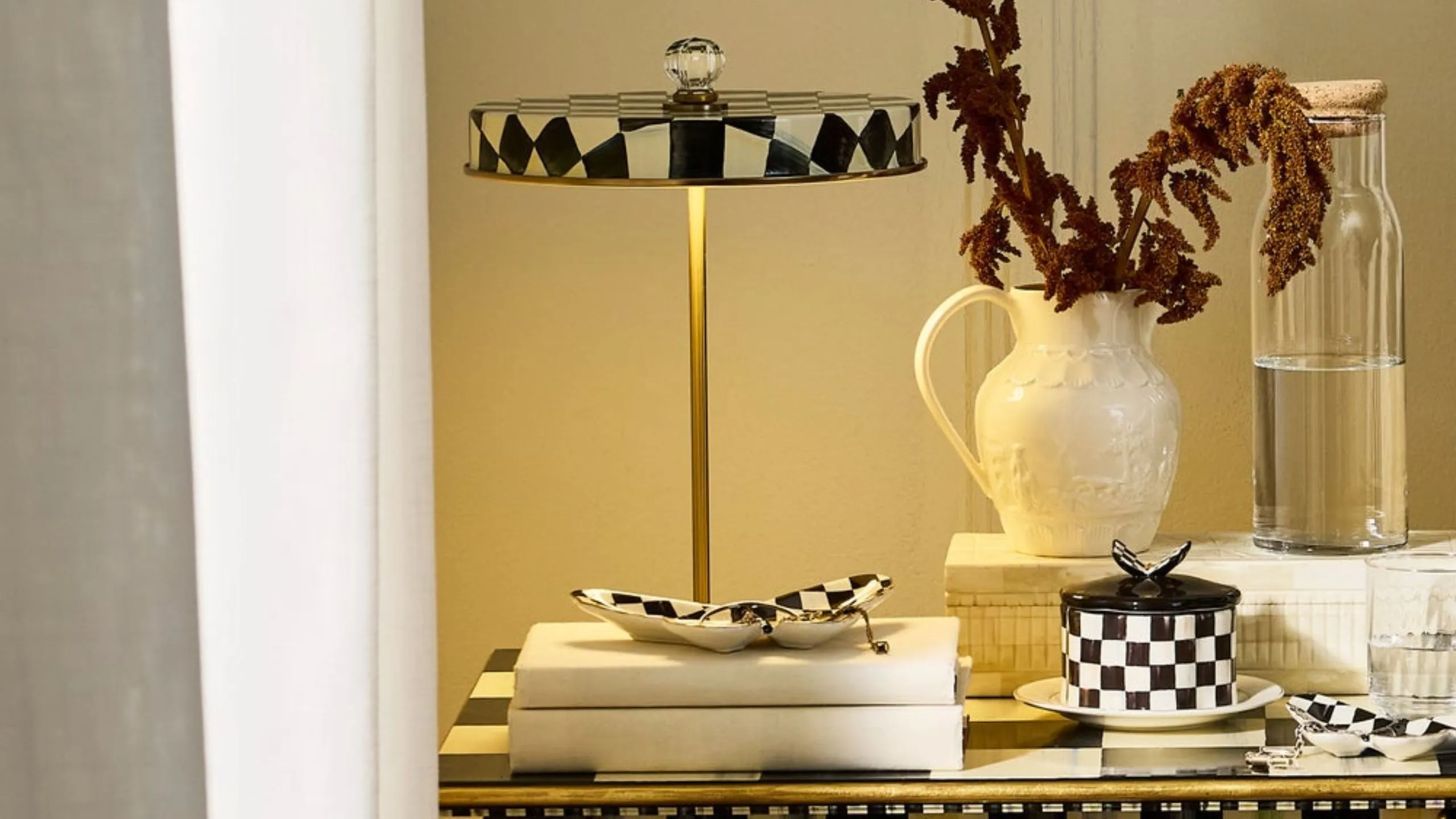 Chic Ambient Lamps Under $30 That Instantly Cozy Up Your Kitchen and Living Room