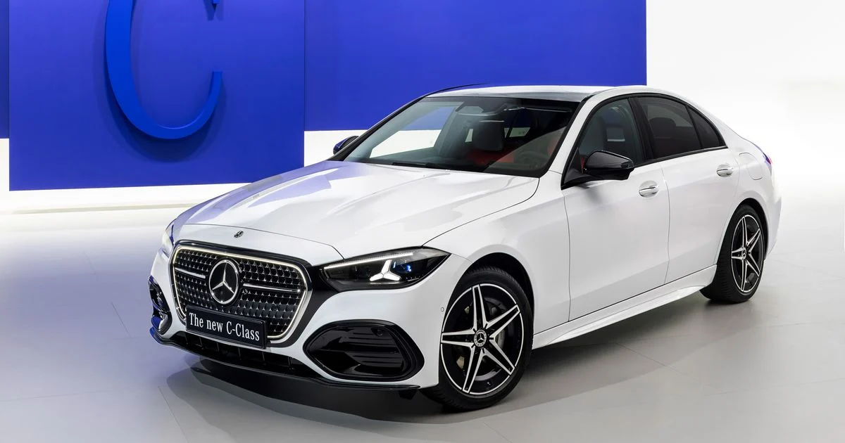 Mercedes C-Class Refresh Brings AI Smarts and Plug-in Power