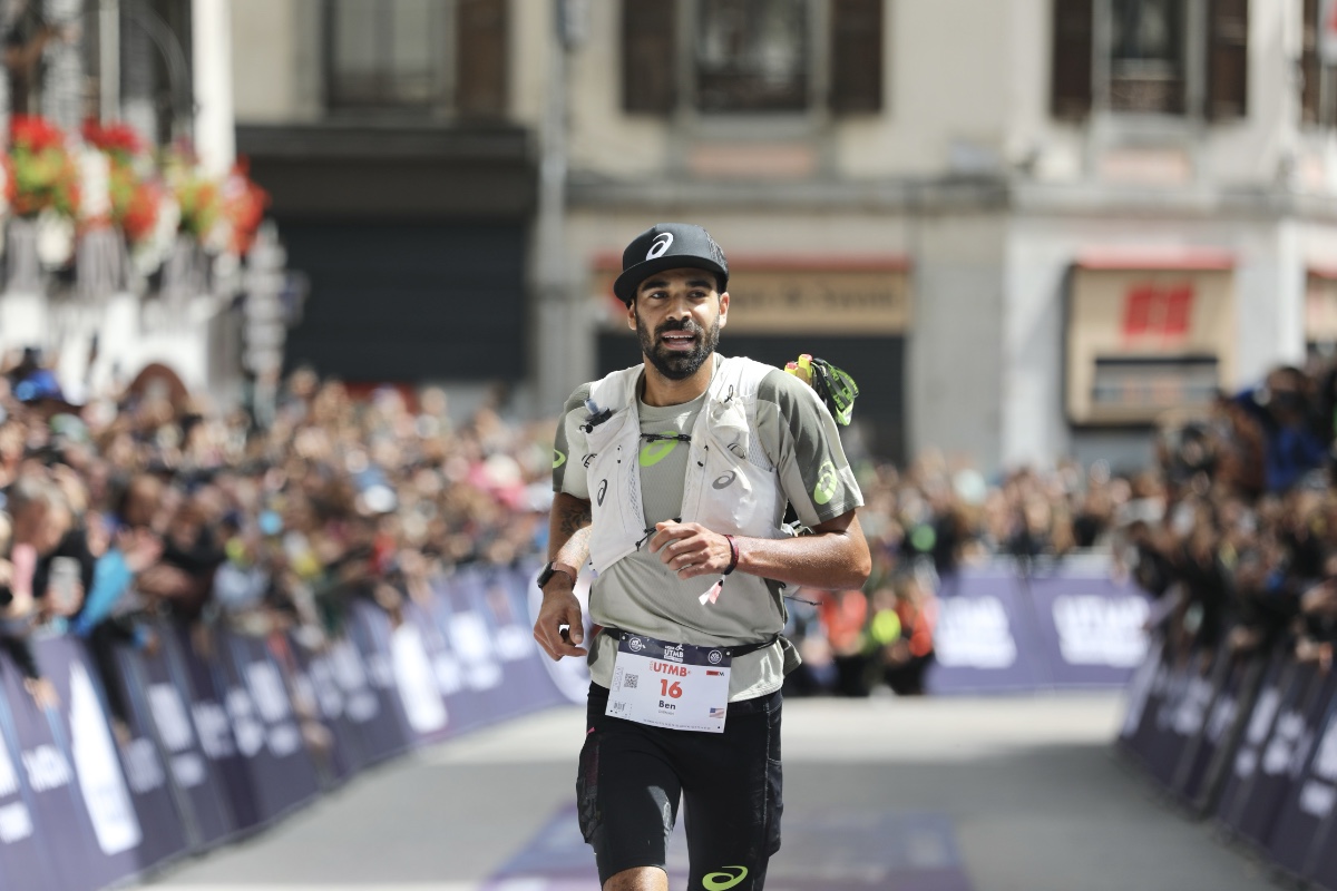 Why Ultramarathon Runners Who Start Slow Finish Strong at UTMB