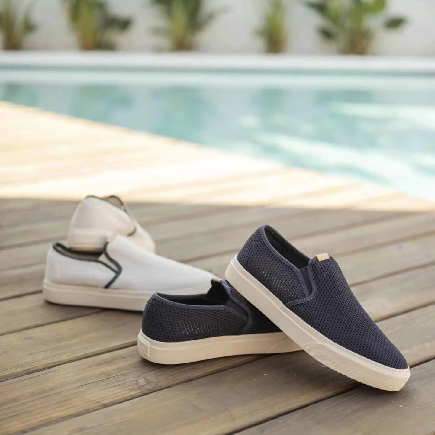 The Complete Shoe Guide for Jeans: From Sneakers to Loafers for Every Casual Occasion