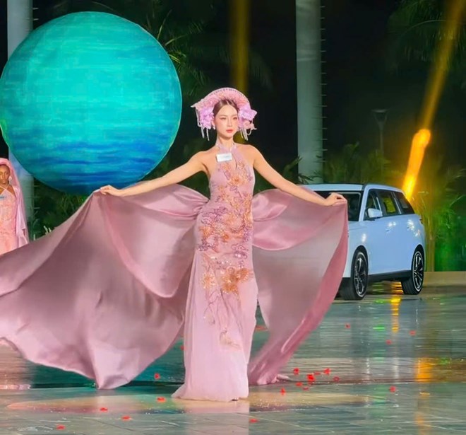 111 người đẹp Miss World biến Hải Phòng thành sàn diễn thời trang quốc tế