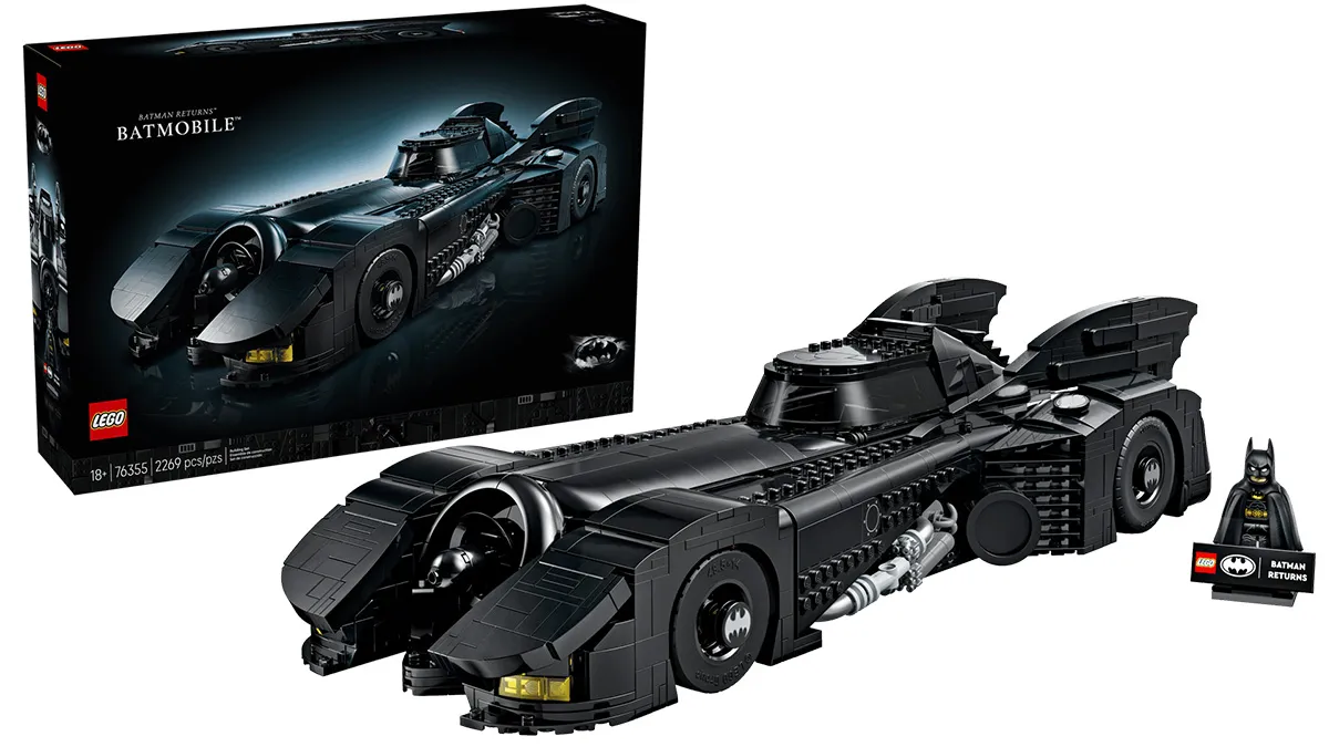 LEGO’s Batman Returns Batmobile Finally Becomes the Batmissile
