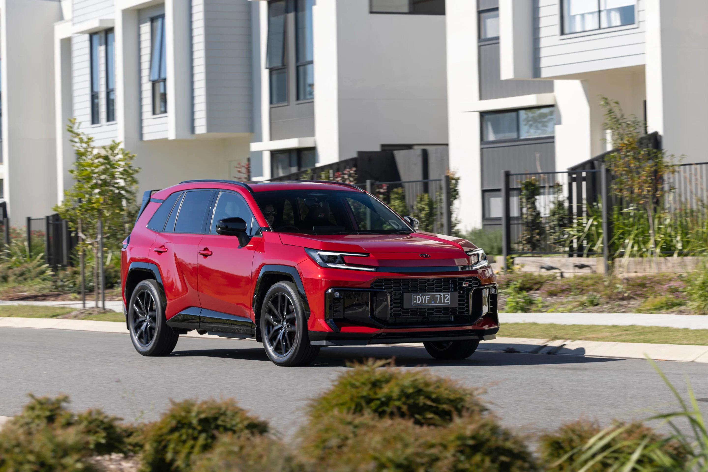 Toyota’s Twin-Track EV Strategy: Discounts Now, Cheaper Batteries Next