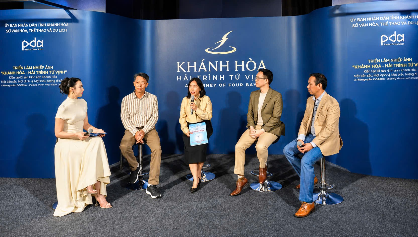 Triển lãm nhiếp ảnh Khánh Hòa – Hải trình Tứ Vịnh: một tỉnh biển kể chuyện bằng hình ảnh