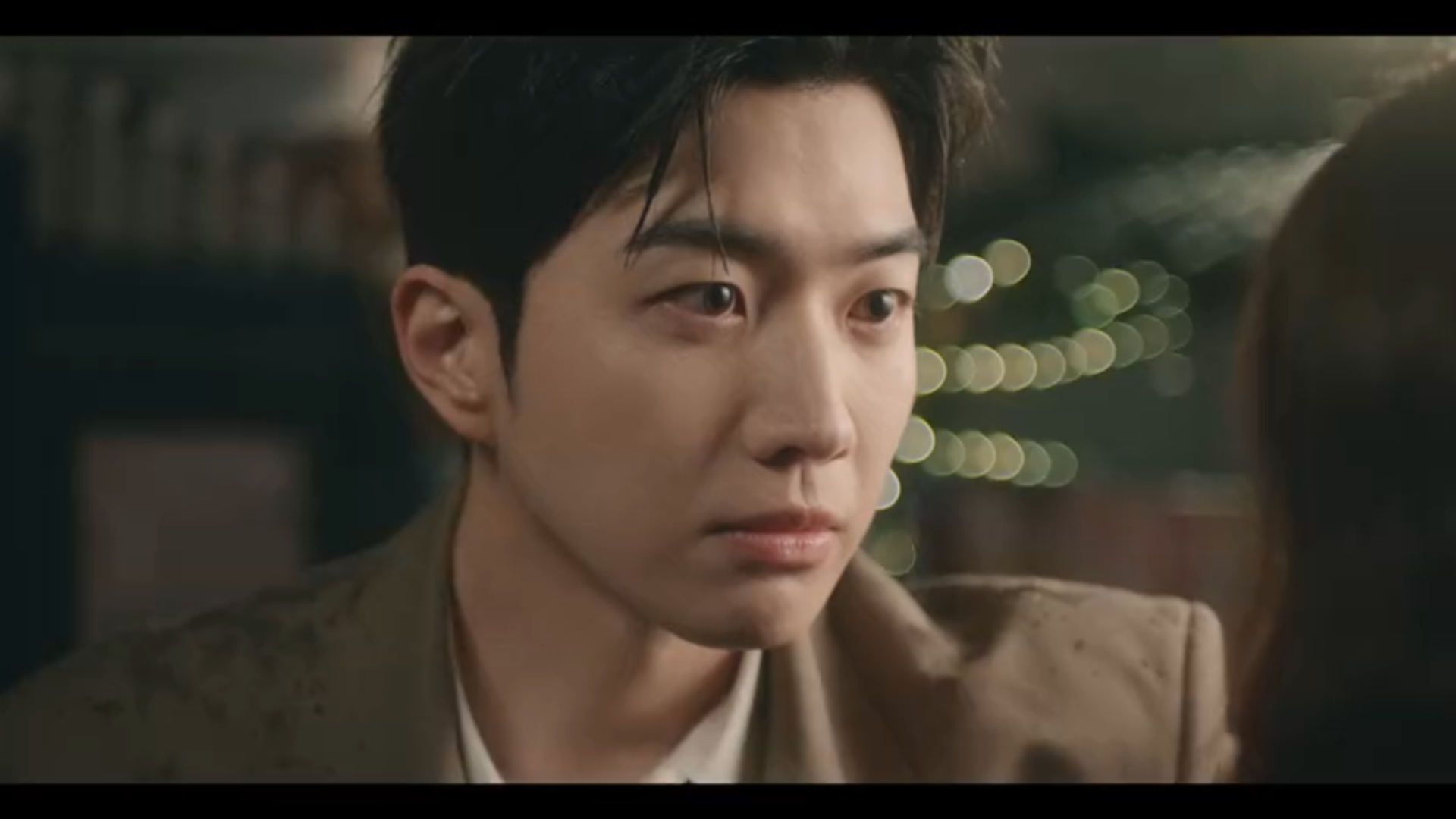 Bagaimana ‘My Bias, My Boss’ Mengumpan Penonton Dengan Romantik Pejabat