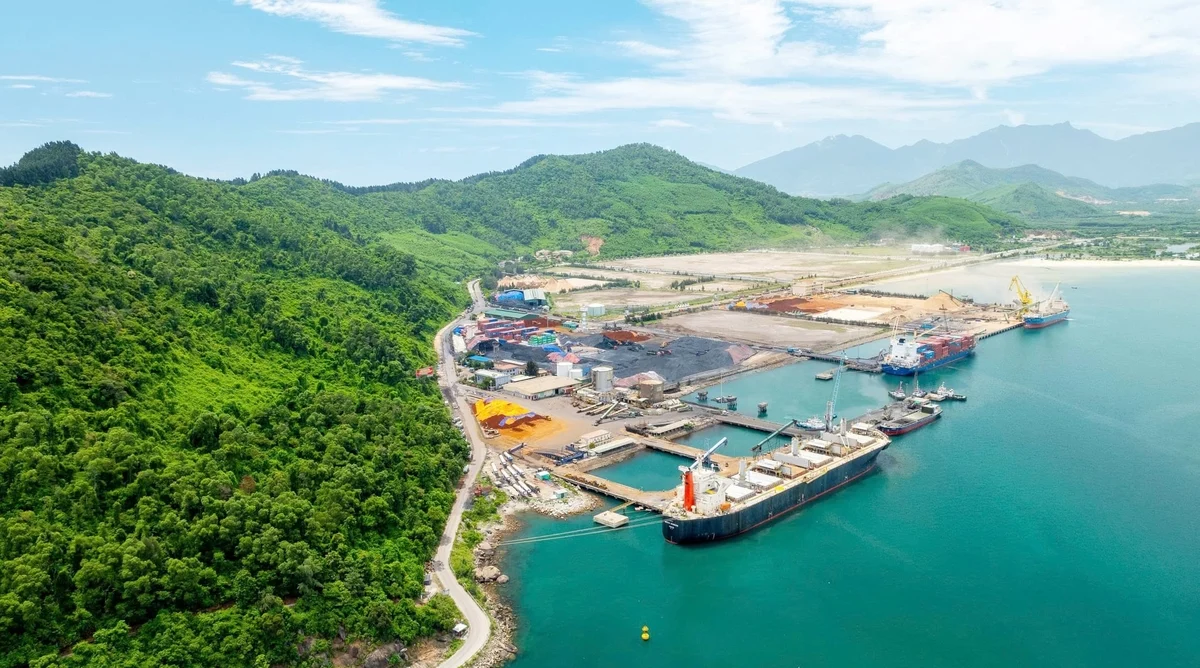 Cảng Chân Mây Huế: Xây cảng biển xanh để cạnh tranh khu vực