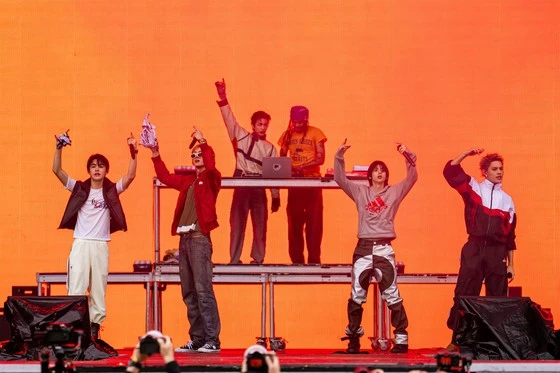 Cortis phá vỡ kỳ vọng K-pop: từ meme thế hệ đến ông vua Billboard