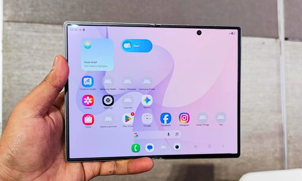 Samsung tung 5 smartphone màn hình gập: bước ngoặt hay canh bạc lớn?