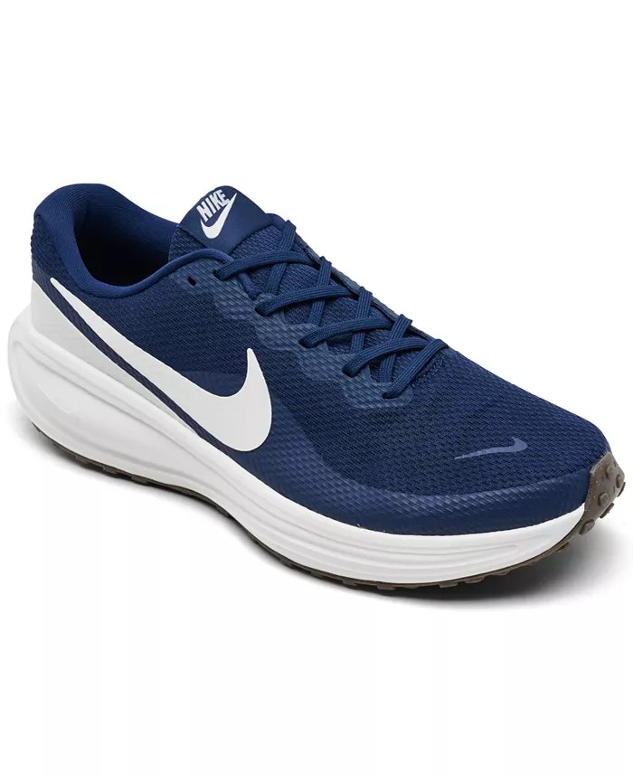 9 giày chạy bộ Nike, Adidas, New Balance đang giảm giá mạnh