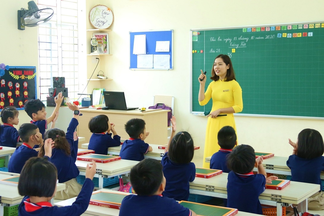 Giảm áp lực thi cử, siết dạy thêm: Gia đình được gì?