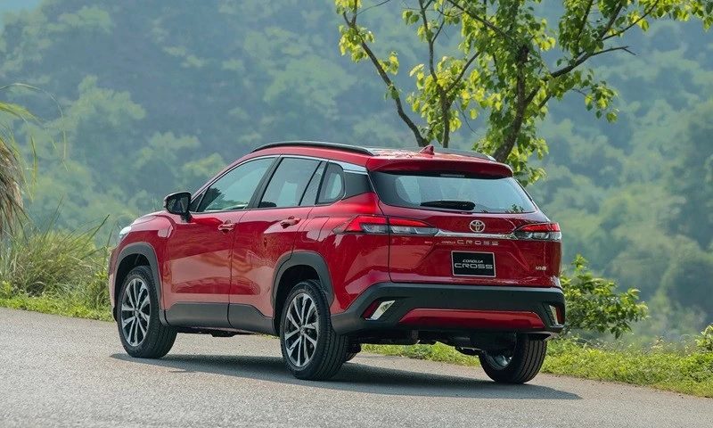 Bảng giá lăn bánh Toyota Corolla Cross tháng 8 cập nhật toàn quốc