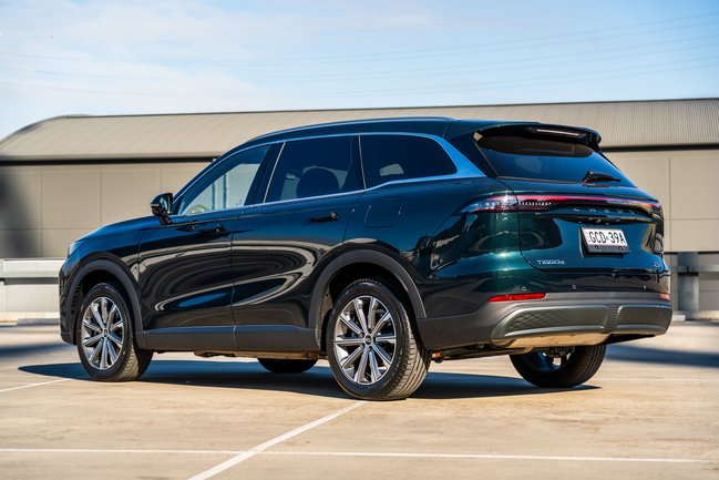 Premium Plug‑in Hybrid SUVs Under $60K: Zeekr vs Chery