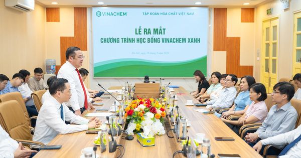Học bổng Vinachem Xanh: Cánh cửa toàn phần cho học sinh giỏi ngành Hóa chất
