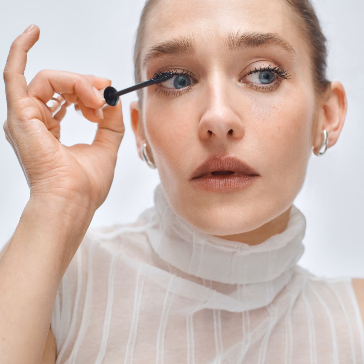 The Best Natural Mascaras for a Doe-Eyed, Effortless Look