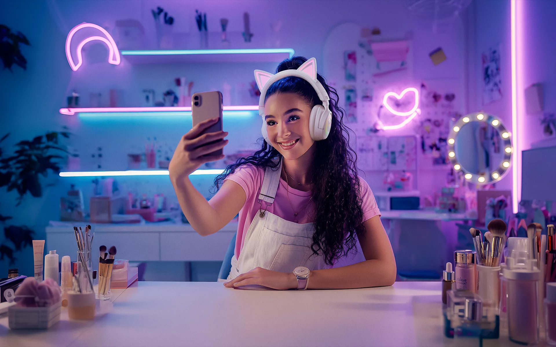 Razer Kraken Kitty V3 Pro và Pompompurin: tai nghe gaming dễ thương nhưng có đáng tiền?