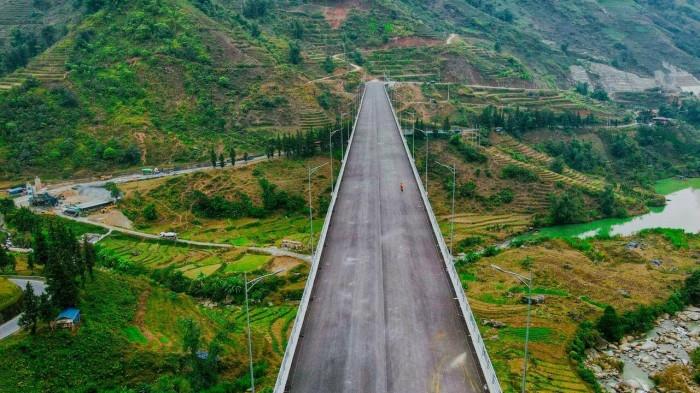 Cầu cạn Sa Pa với trụ cao nhất Việt Nam: Bước ngoặt hạ tầng vào thị trấn trong mây