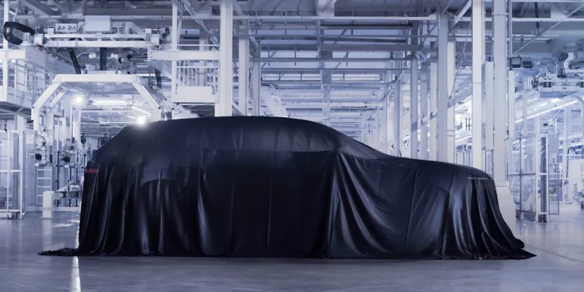 How Merino Wool and Layered Wood Are Redefining Luxury Car Interiors
