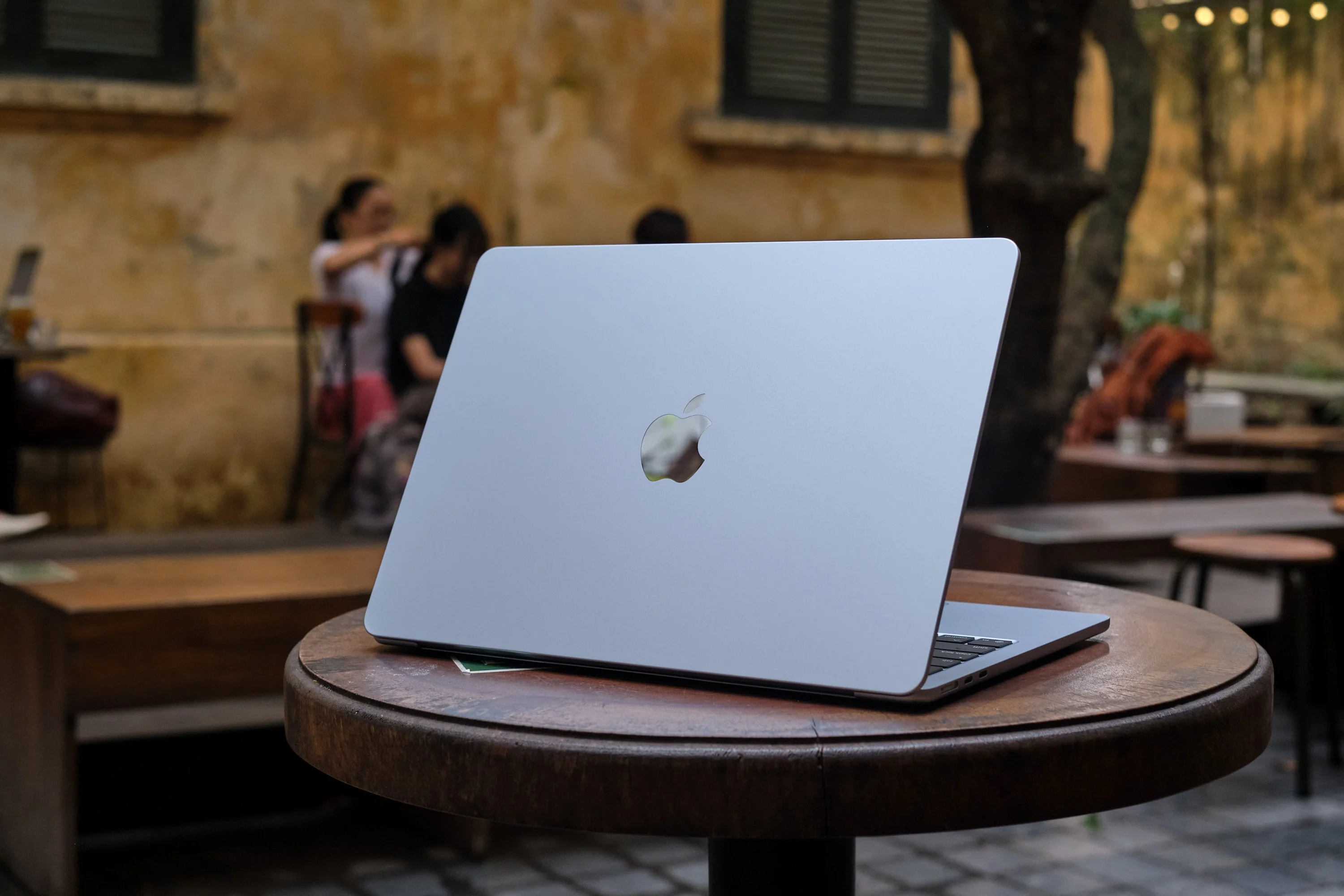 Apple Silicon và chiến lược AI: lợi thế trên thiết bị