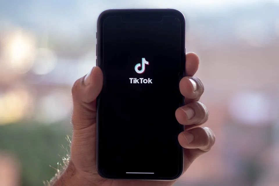TikTok Wants Your Wallet in the DMs