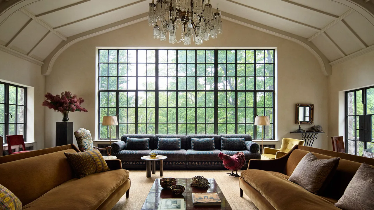 Why Bold Pattern Is Beating Period-Perfect Historic Restorations