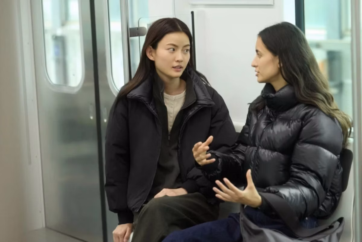 Phối đồ nhiều lớp với UNIQLO: Effortless Charm giữa phố