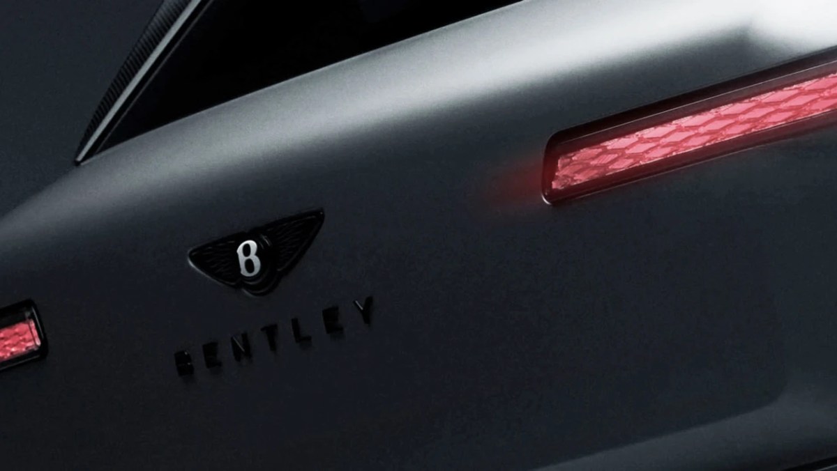 How Merino Wool and Layered Wood Are Redefining Luxury Car Interiors