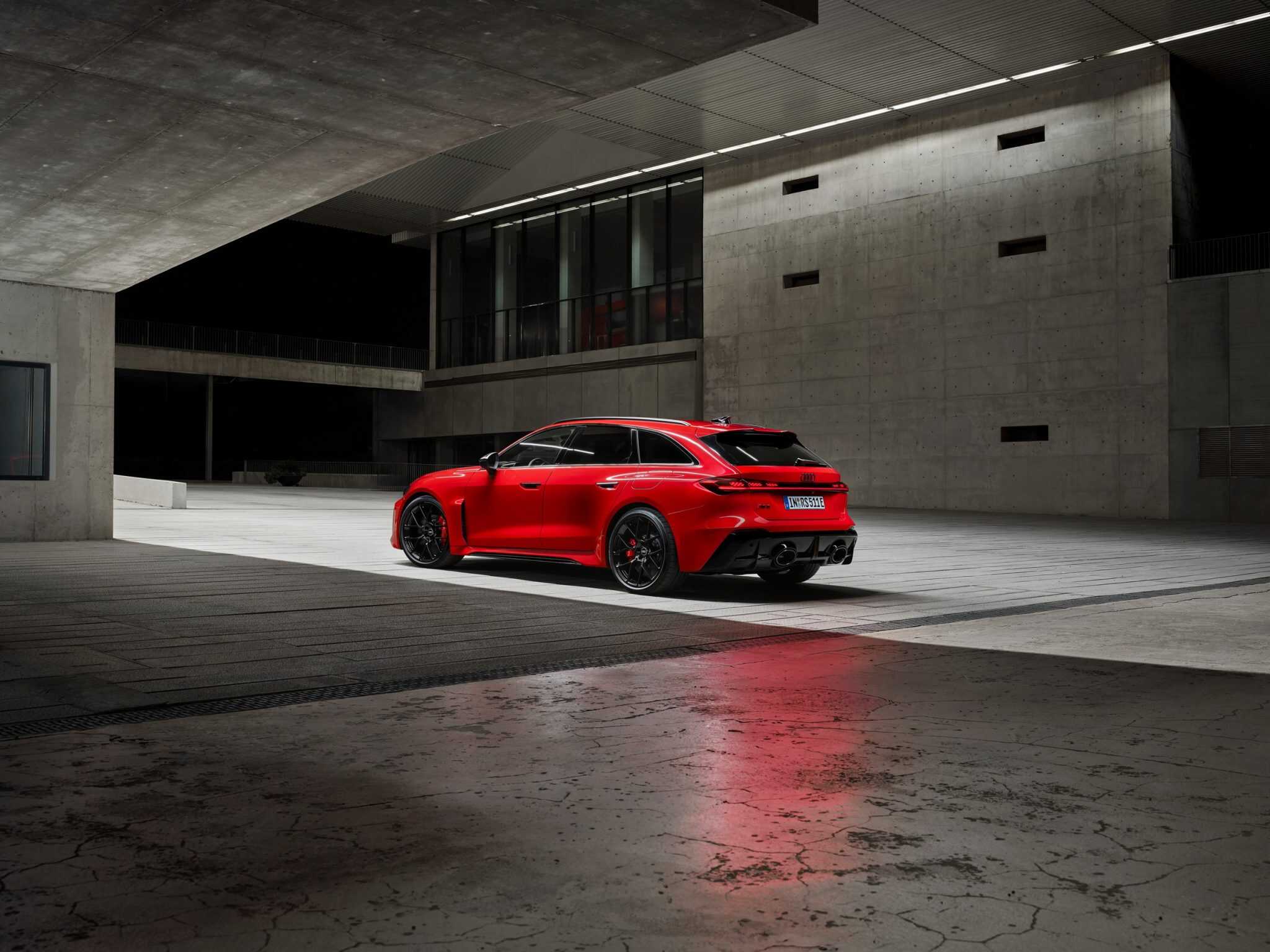 Audi RS5 vs BMW M3: Why Weight Beats Horsepower on Track