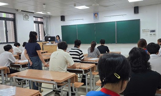 Xu hướng chọn môn thi tốt nghiệp THPT và cuộc đua vào ngành học hot