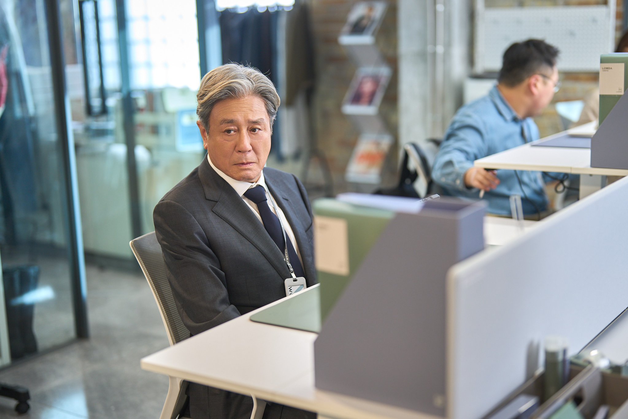 Han So-hee and Choi Min-sik Reframe Generational Gaps in The Intern Korean Remake