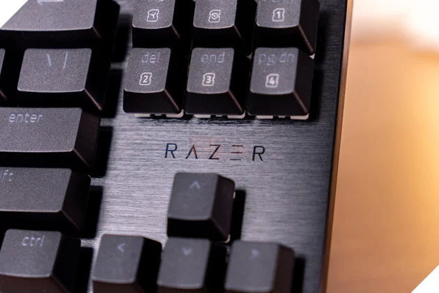 Hall Effect Switch: Razer Huntsman V3 HE và bước nhảy cho bàn phím gaming