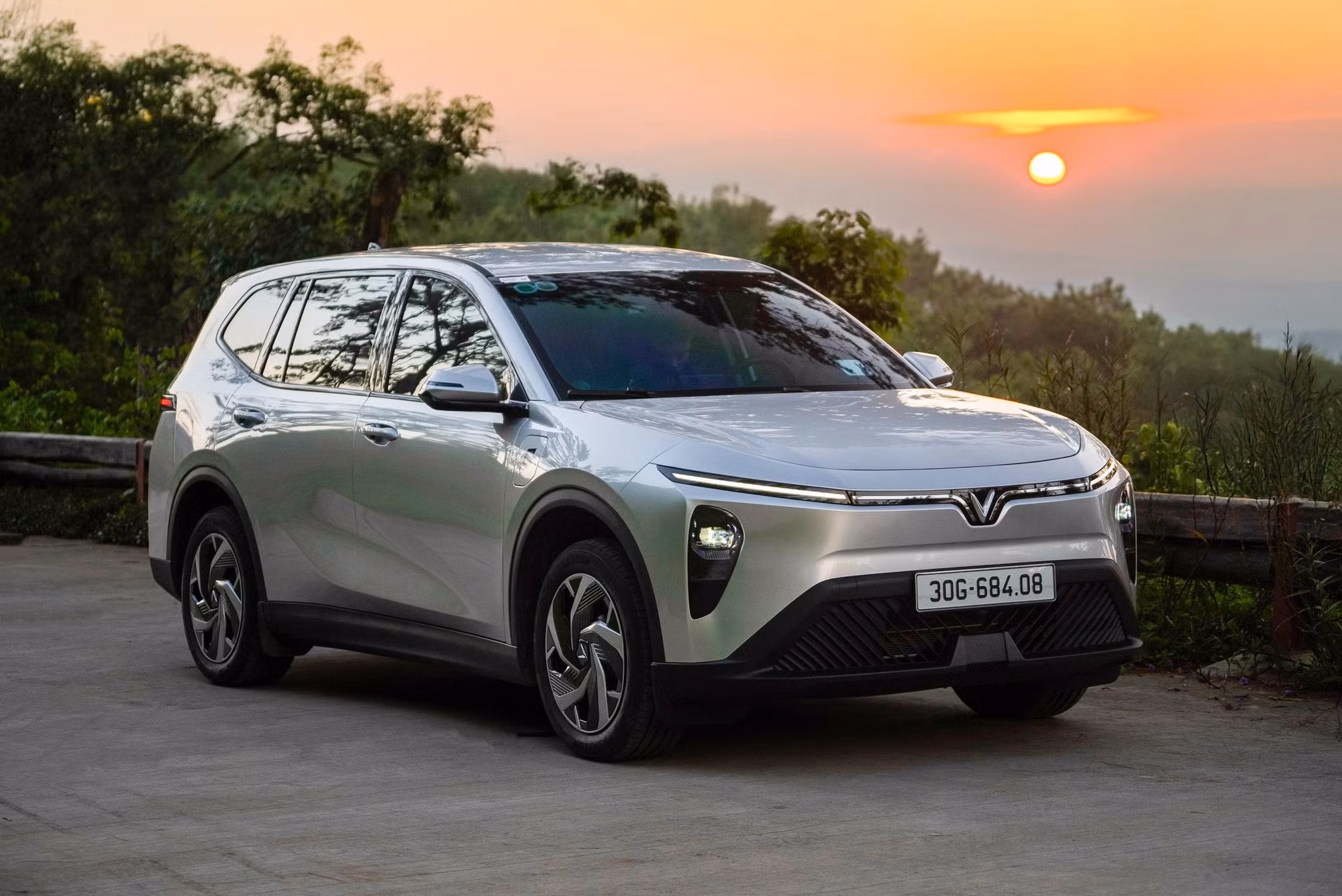 MPV điện và hybrid: cuộc tái định hình phân khúc tại Việt Nam