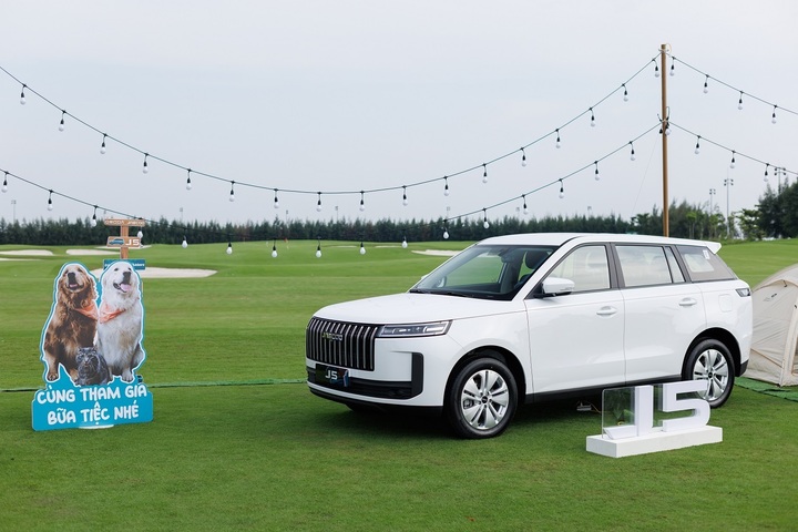 Jaecoo J5: chọn xăng, hybrid hay điện với ngân sách từ 499 triệu?