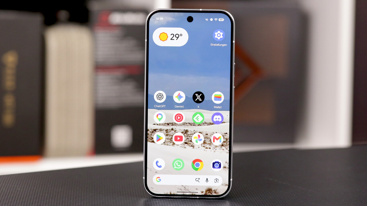 Pixel 11 Pro hay Pixel 11: Chọn máy nào đáng tiền hơn?