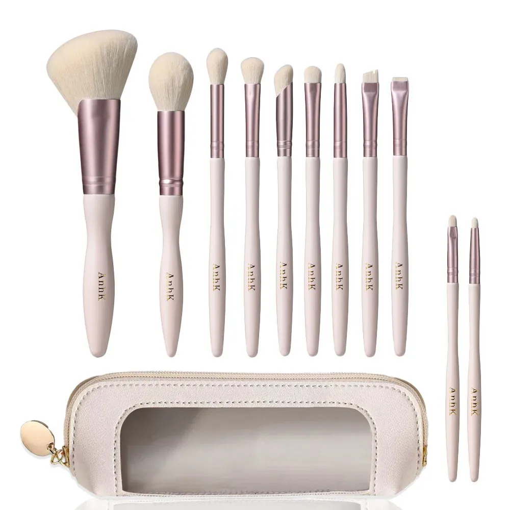 Trang Điểm Giá Rẻ Mà Chất Lượng: BB Cream, Bàn Màu Mắt, Cọ Và Mist