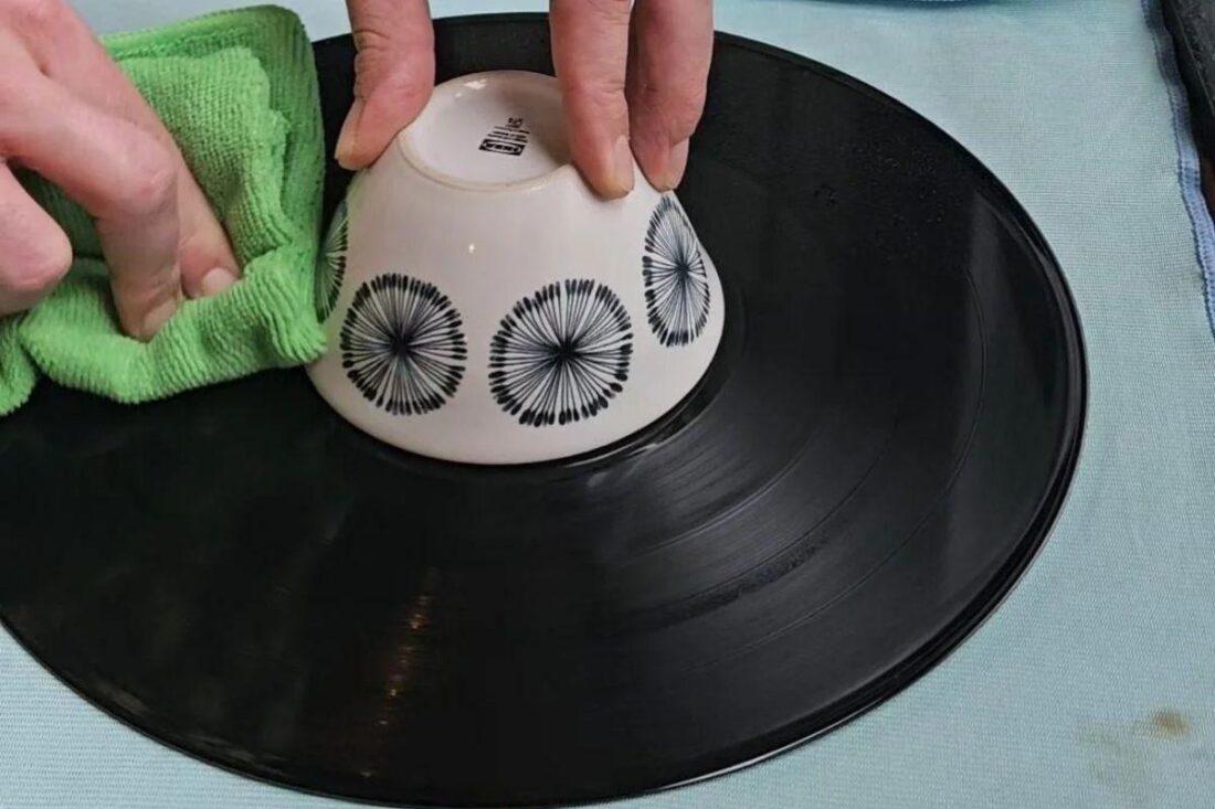 New Vinyl Records Aren’t Clean: Why First-Play Technique Shapes Sound Forever