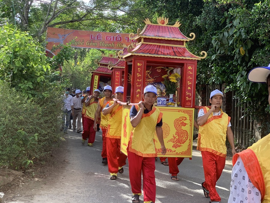 Lễ hội giỗ Tổ nghề gốm Thanh Hà: Nghi lễ sống giữa làng gốm đang đổi mới