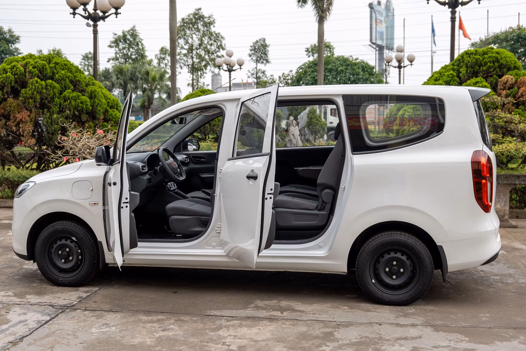 MPV điện và hybrid: cuộc tái định hình phân khúc tại Việt Nam