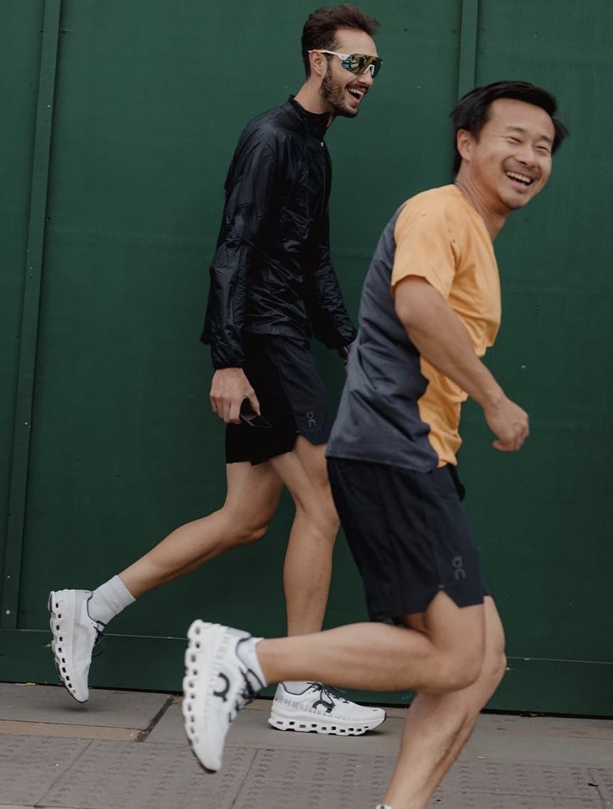 Sneaker Ballet-Core: Apabila Kasut Sukan Menari Dalam Dunia Fesyen