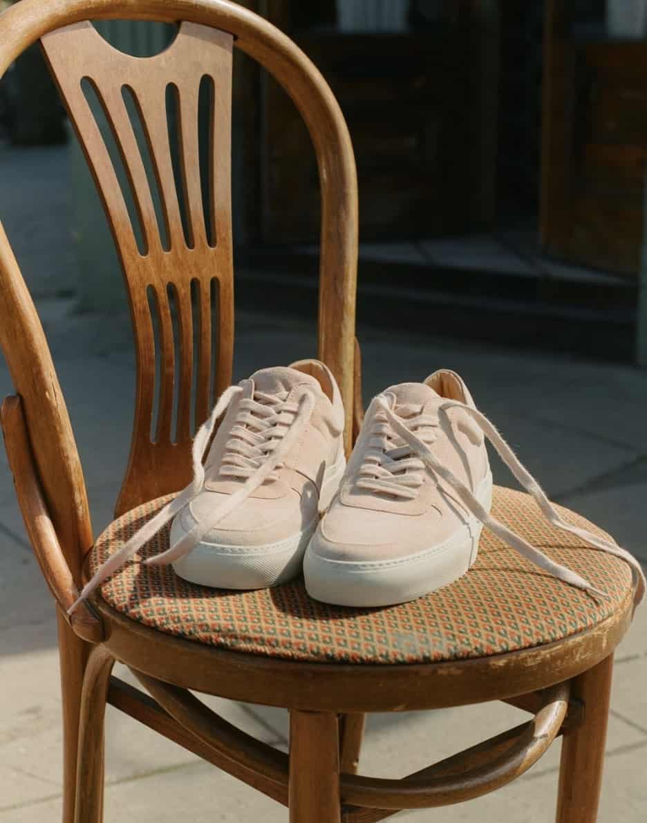 Sneaker Ballet-Core: Apabila Kasut Sukan Menari Dalam Dunia Fesyen