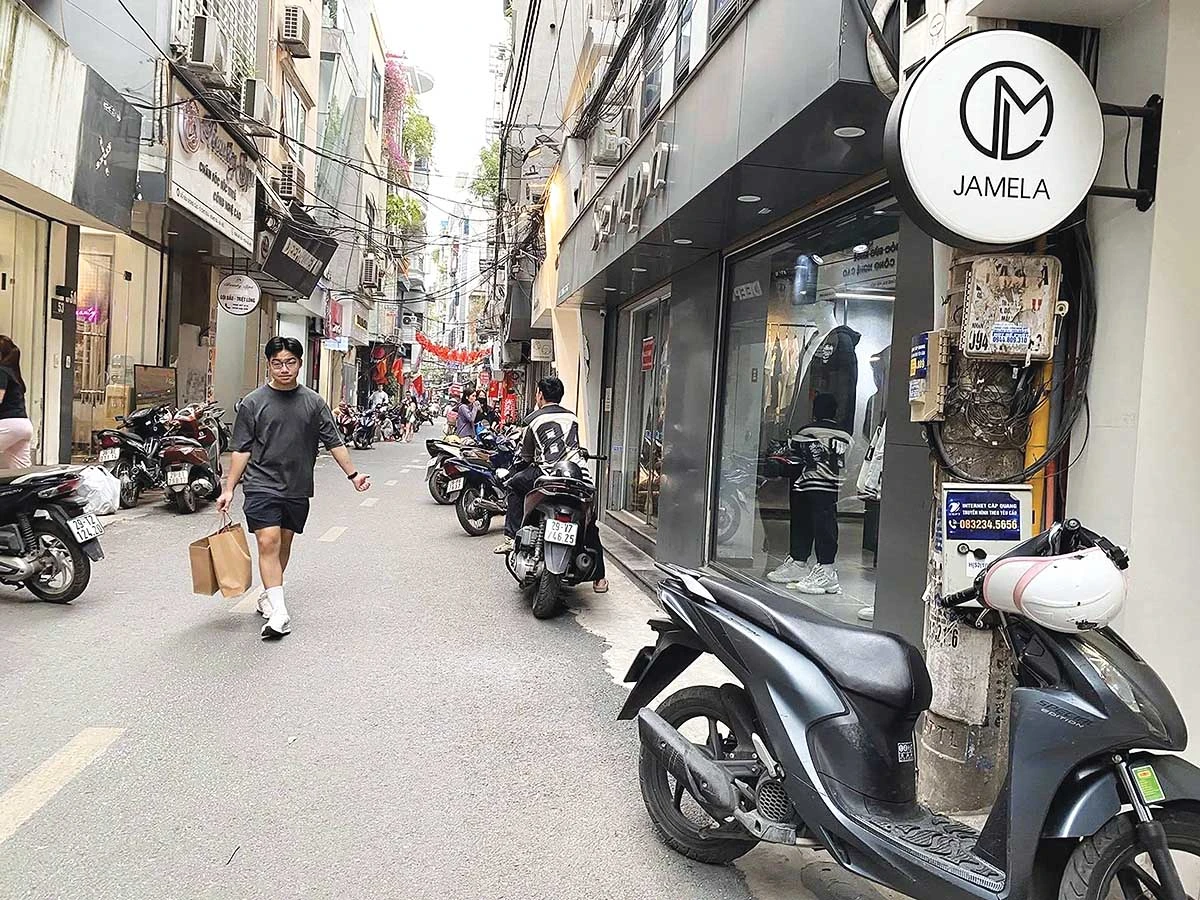 Quán ăn ngõ nhỏ Hà Nội: nơi F&B sống khỏe khi phố lớn lao đao