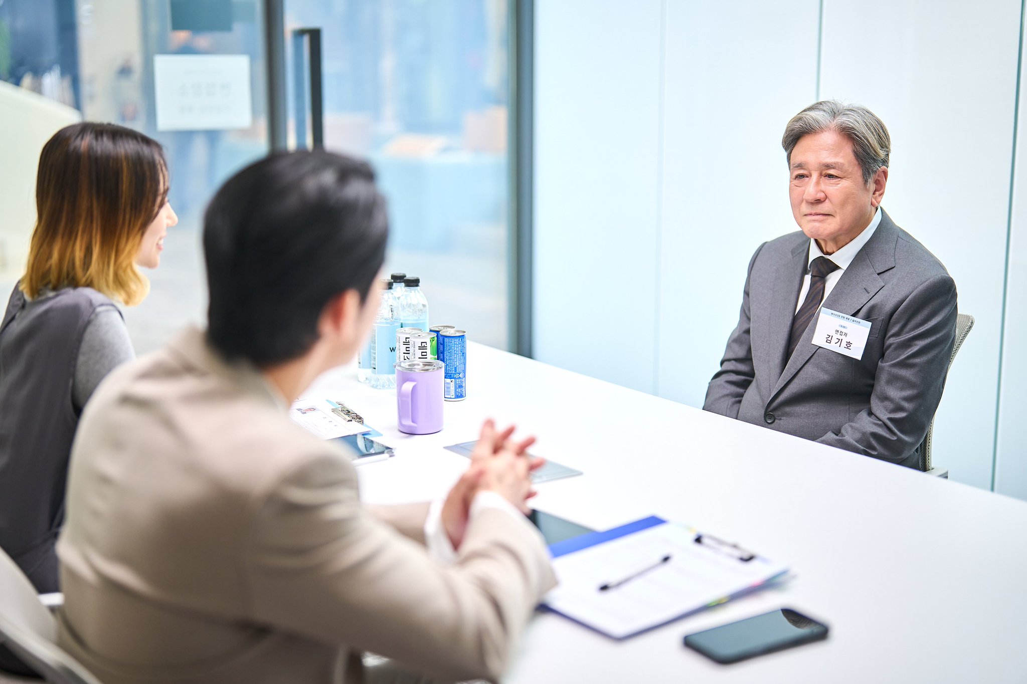 Han So-hee and Choi Min-sik Reframe Generational Gaps in The Intern Korean Remake