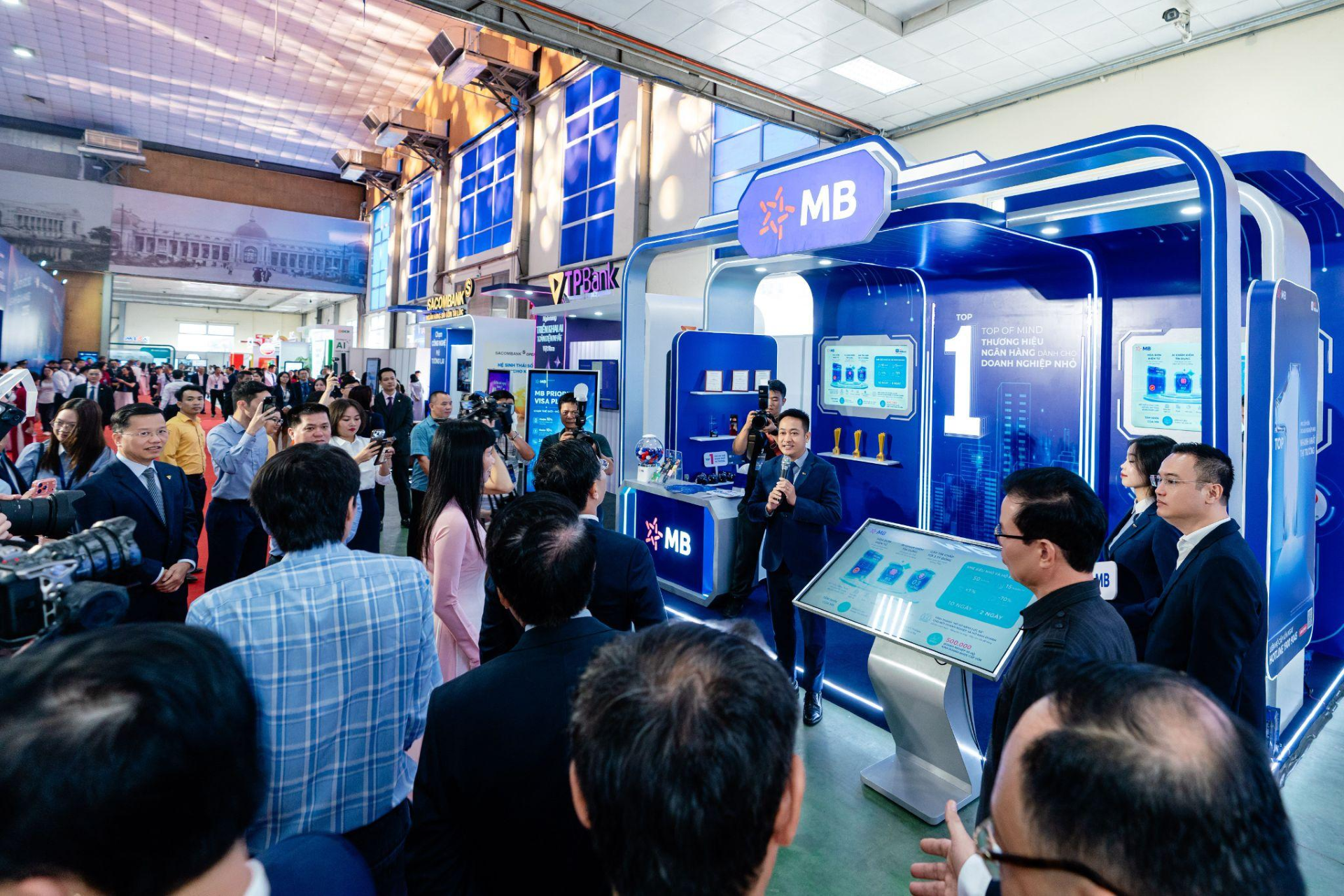 MB rút ngắn thời gian cấp vốn xuống 2 ngày nhờ AI và dữ liệu