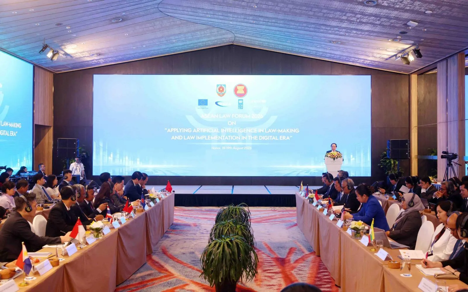 Diễn đàn Pháp luật ASEAN: Việt Nam định hình khung pháp lý AI có trách nhiệm