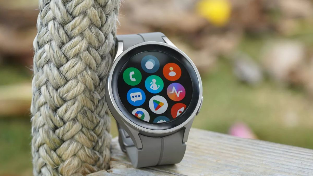 Galaxy Watch 5 nhận bản cập nhật bảo mật vá 56 lỗ hổng: Đừng chần chừ