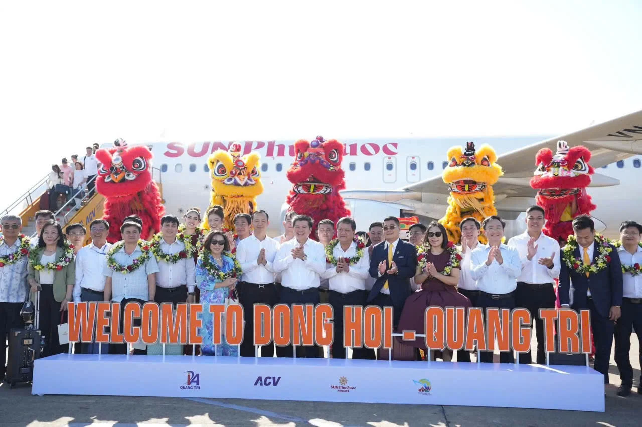 Đường bay Cam Ranh - Đồng Hới: Cú hích cho du lịch giá mềm miền Trung