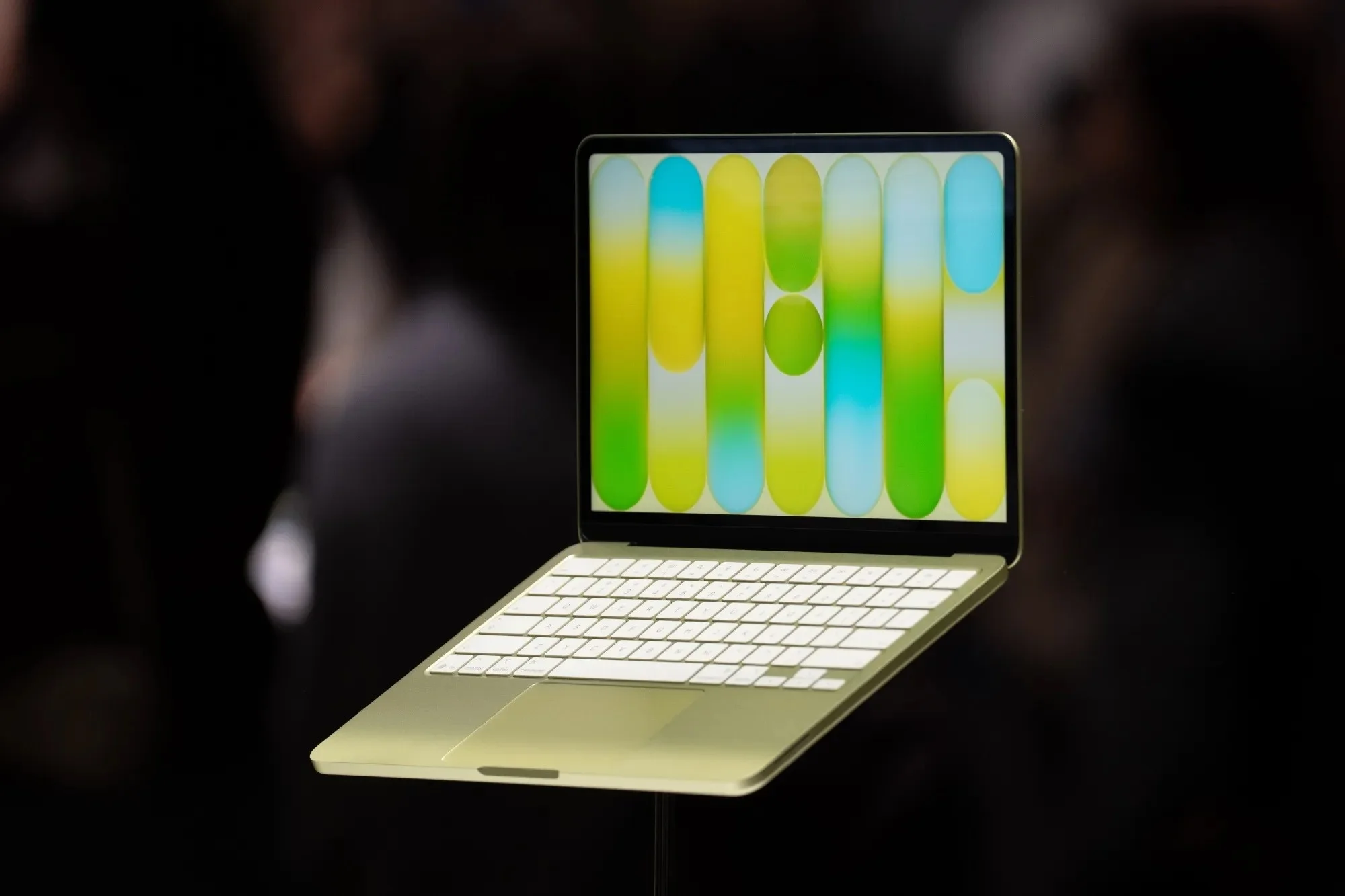 Nvidia vs Intel: Cuộc chiến GPU–CPU sẽ tái định nghĩa thị trường PC