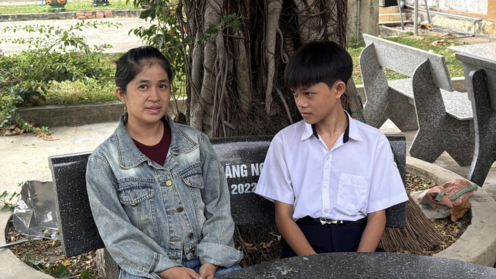 Học sinh vùng sâu mắc kẹt vì khoảng cách: Không thể để con đường đến trường dài hơn giấc mơ