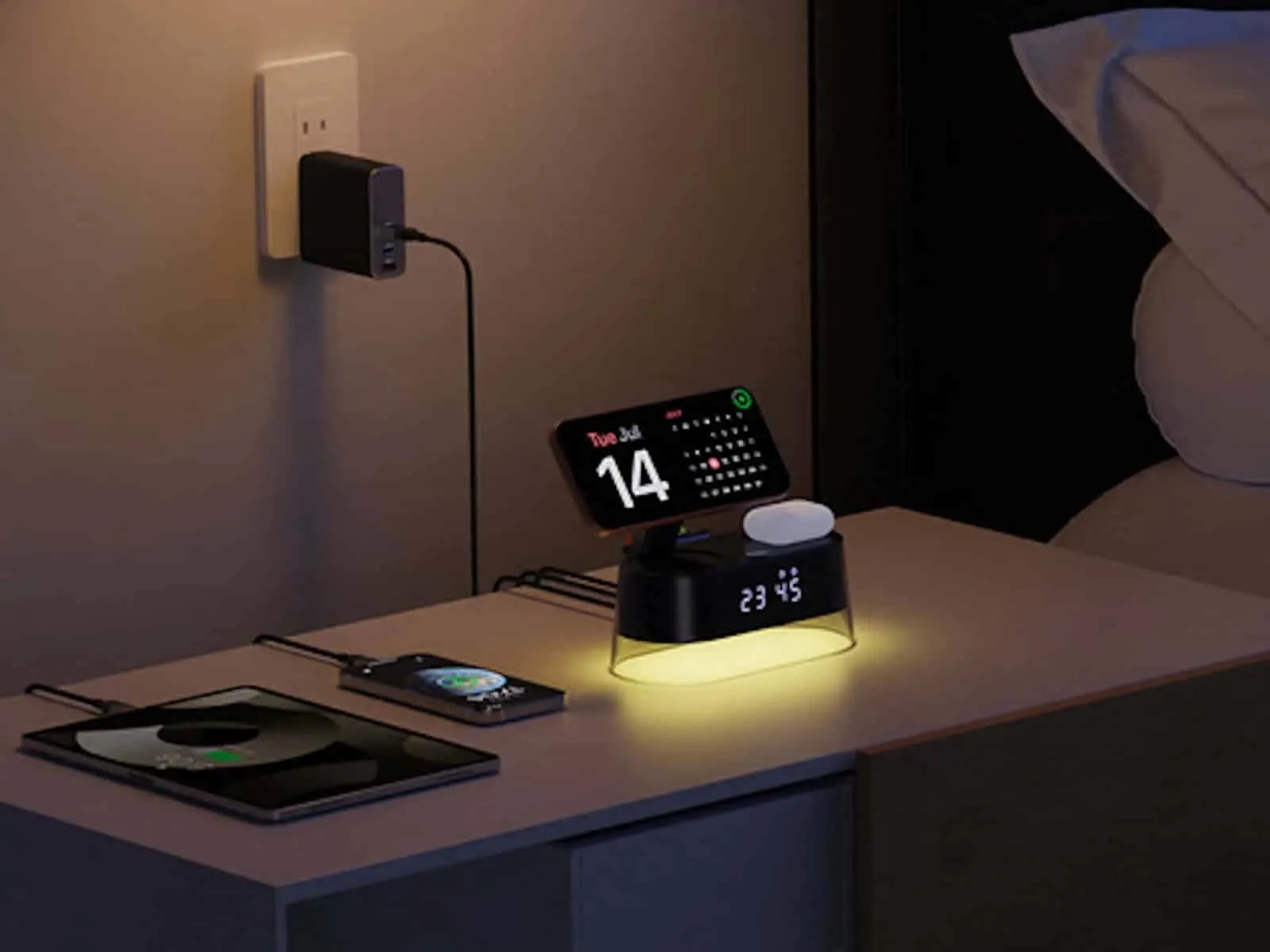 Wireless Charging Stations for Desks: Multi-Device Hubs That Eliminate Cable Clutter