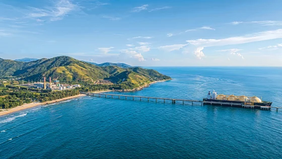 Đà Nẵng và Nghệ An tăng tốc nhà máy điện LNG